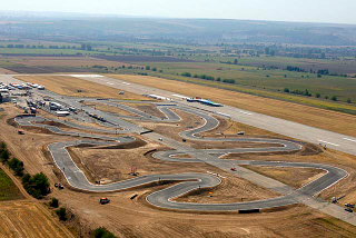 Illustration for article titled This Fully Paved Supermoto Track Is The Track Of Your Dreams